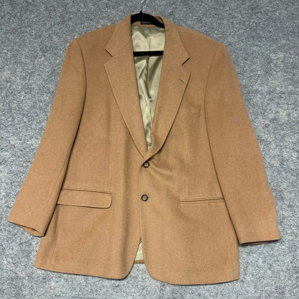 Brown Camel Tan Wool Blazer Made in Canada Classic Tailored Mens Jacket - Picture 3 of 11
